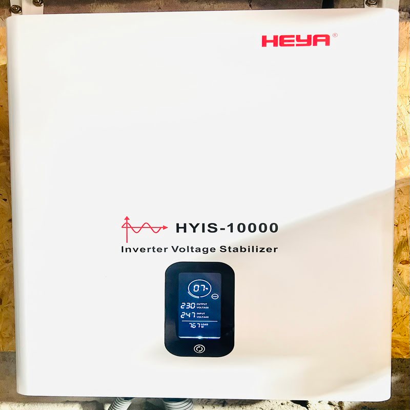 Інверторний стабілізатор напруги Heya HYIS-10KVA на стенді сервісу Balamaga